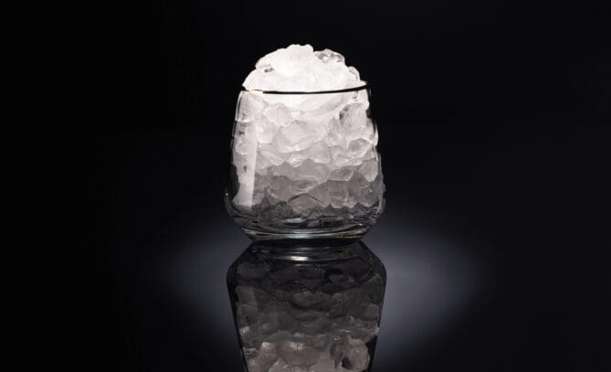 Types of ice, ice in a glass